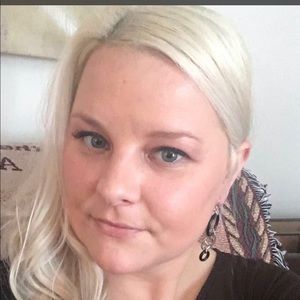 Meet your Posher, Cyndi